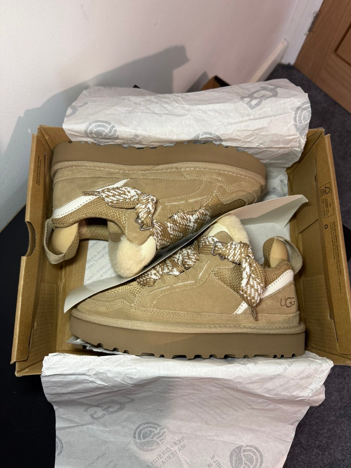 UGG Lowmel ‘Sand’